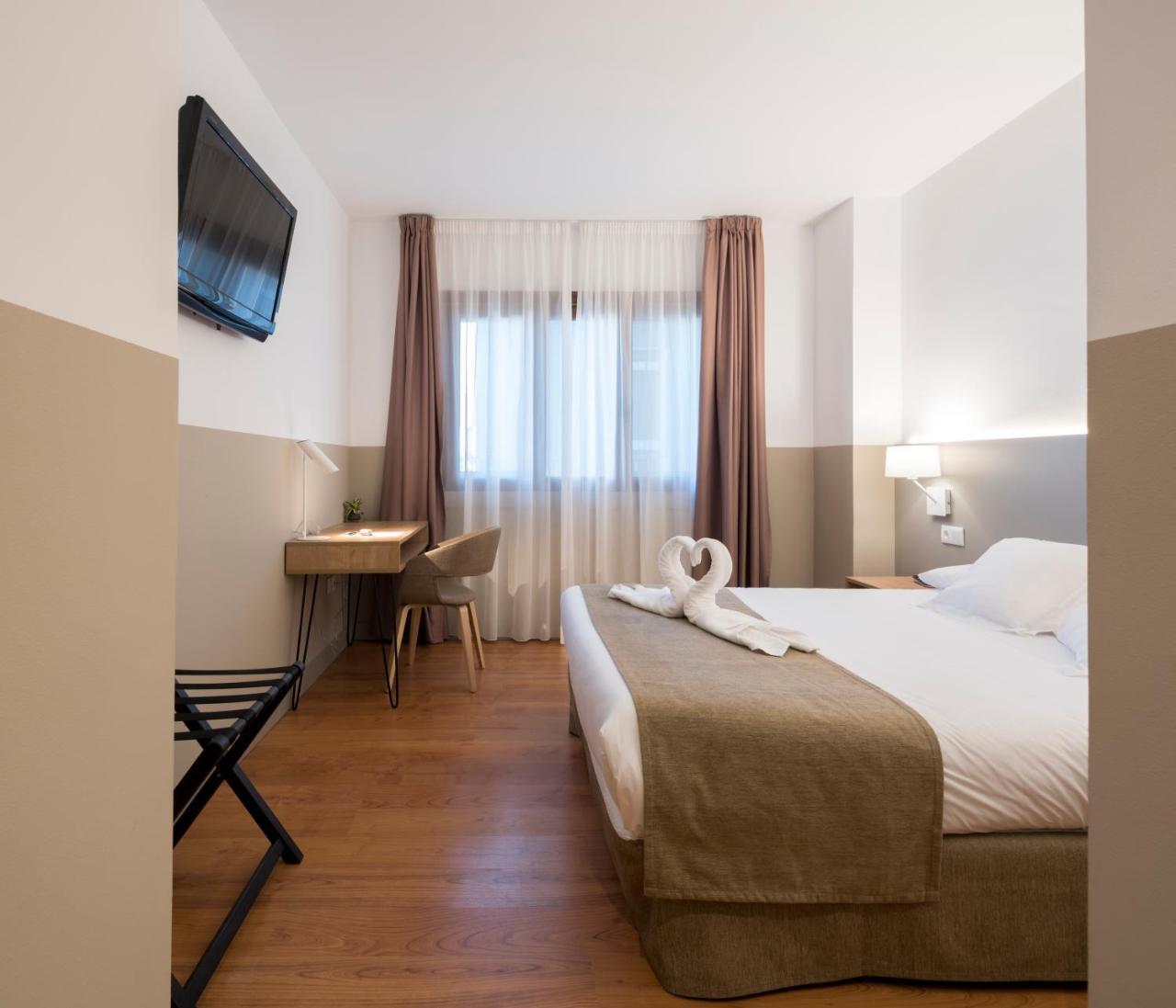 Hotel Airinos 3* Кангас Экстерьер фото